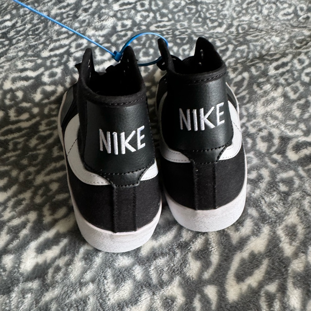 Nike SB Black Canvas Blazer Court Mid - Picture 4 of 7